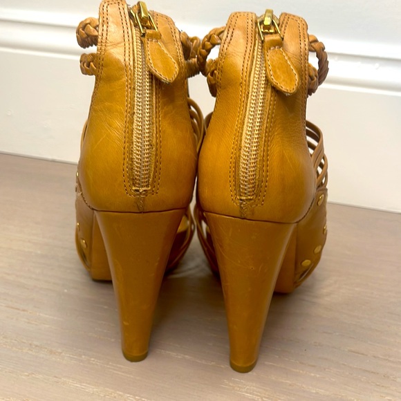 Pour La Victorie size 7 platform sandals - Picture 9 of 12